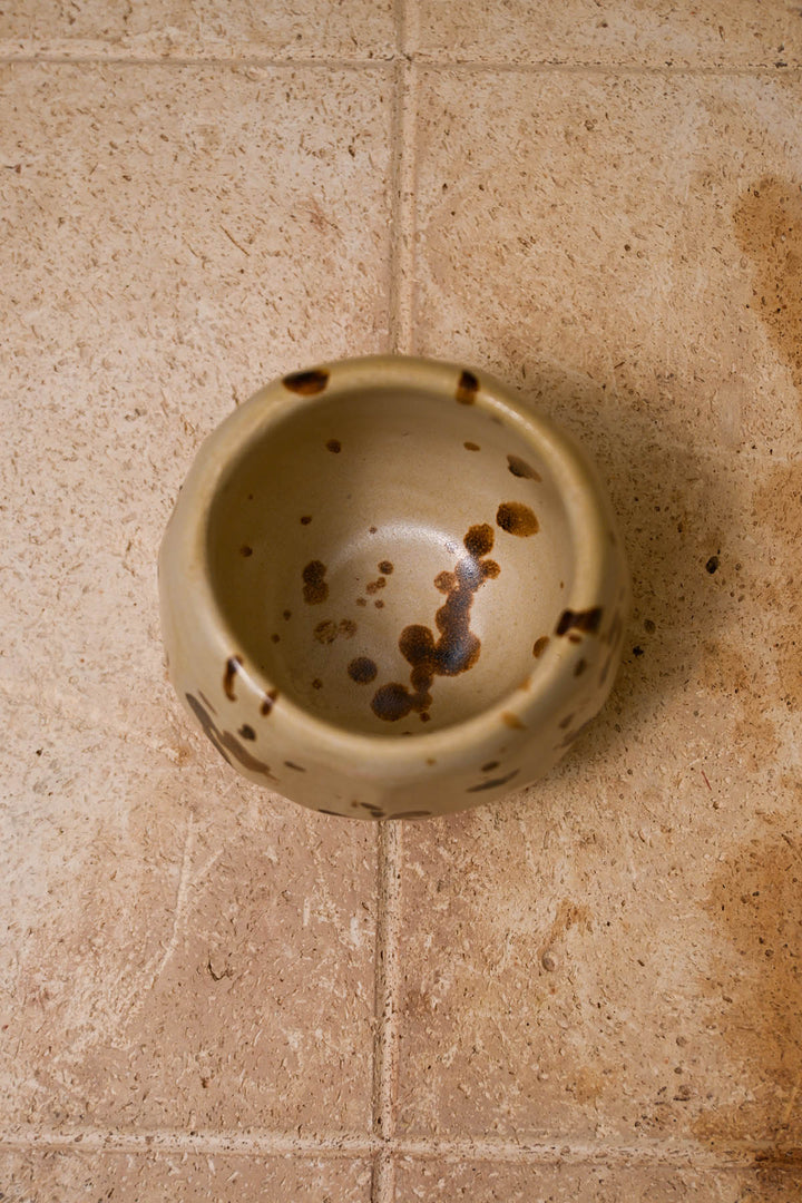 Sand marks cup