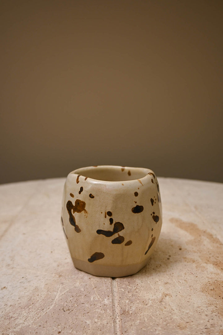 Sand marks cup